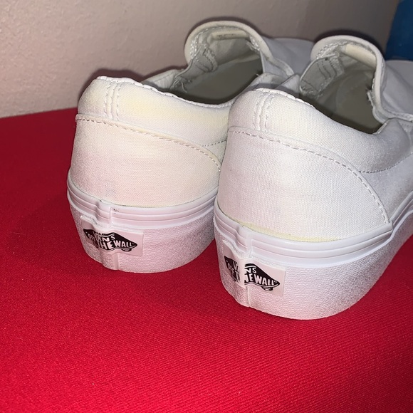 Vans - Picture 5 of 6